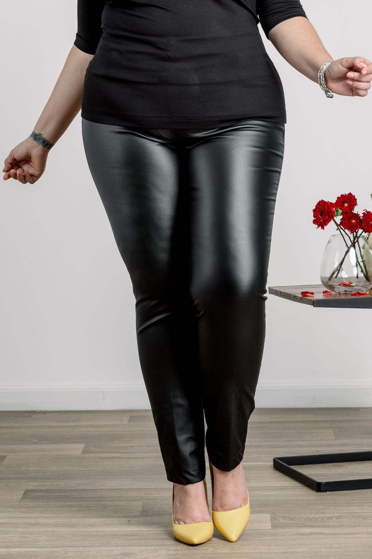 Hotel Kalinga Pantalon De Bengalina Con Lazo Outfit Pantalon